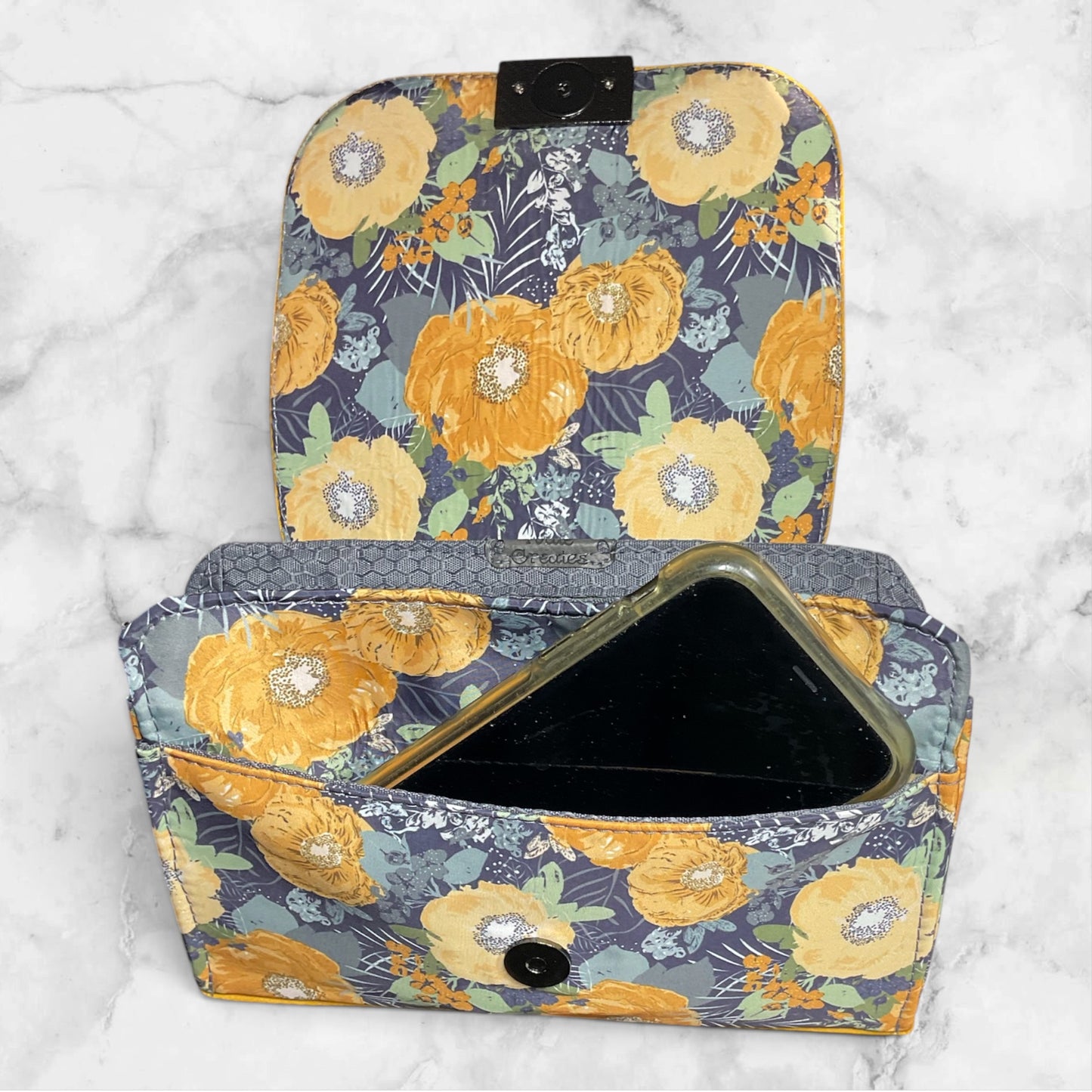 Lemonza Clutch Yellow Peonies
