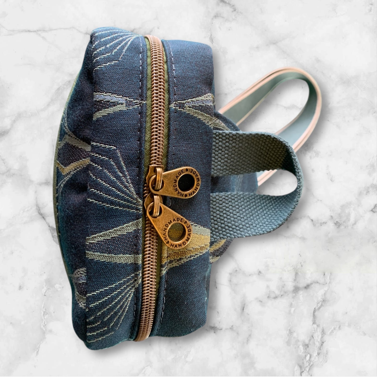 Sandhill Sling in Fly North Canvas